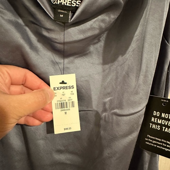 Express satin dress - Picture 4 of 4